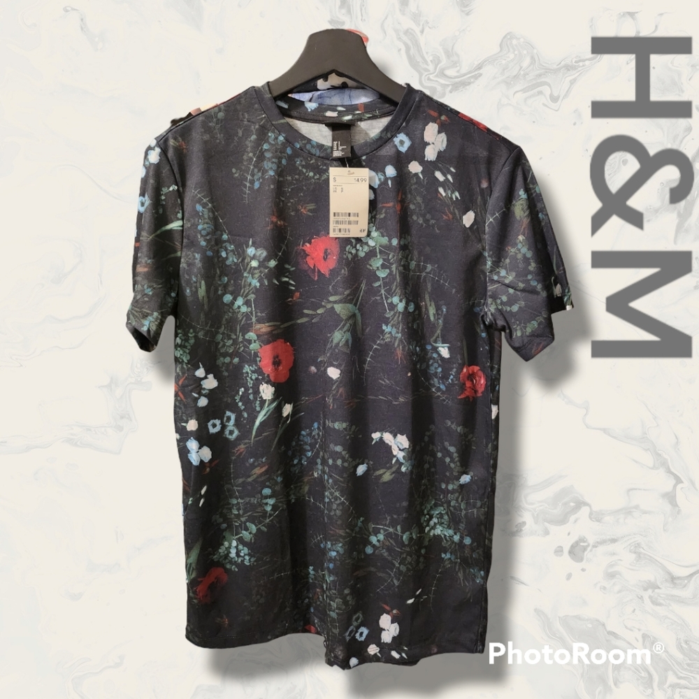 🆕️ H&M Floral Slim Fit Tee Black NWT Size S